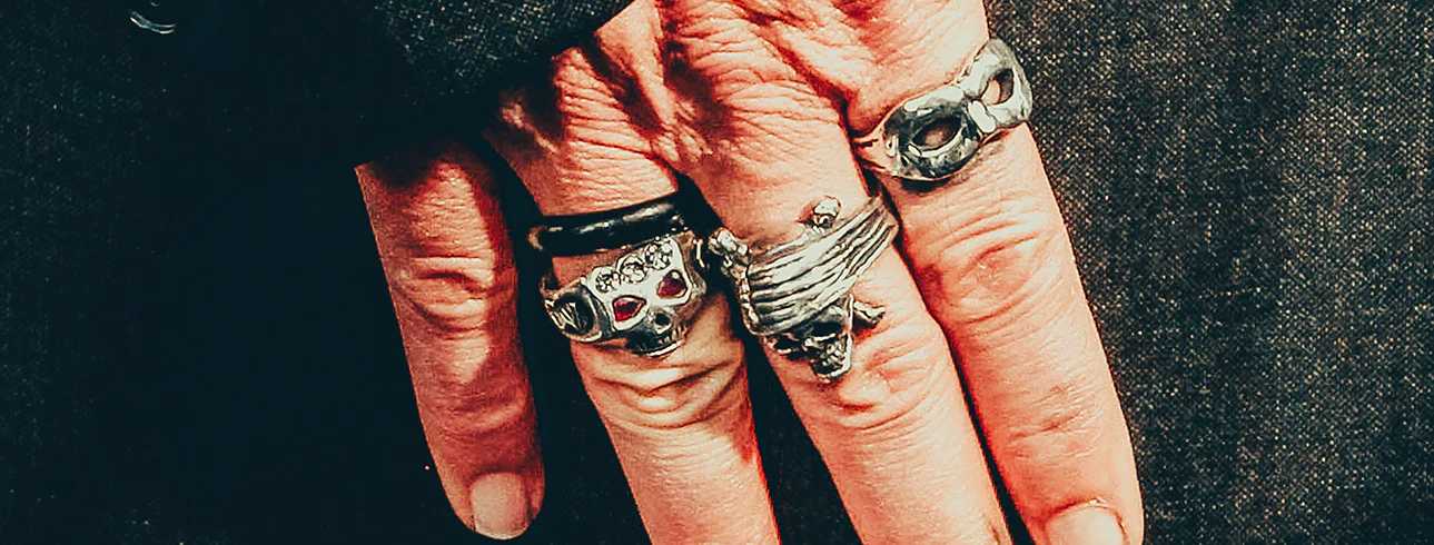 Johnny Depp's rings