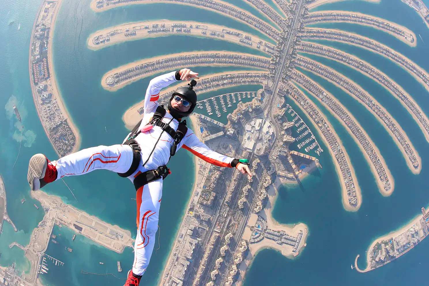 The best things to do near me: skydiving in Dubai